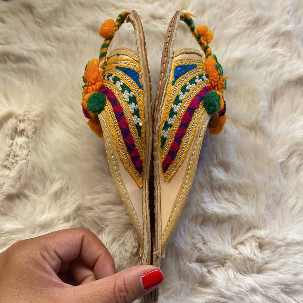 Pom Pom Embroidered Leather Indian Sandals - Picture 8 of 14